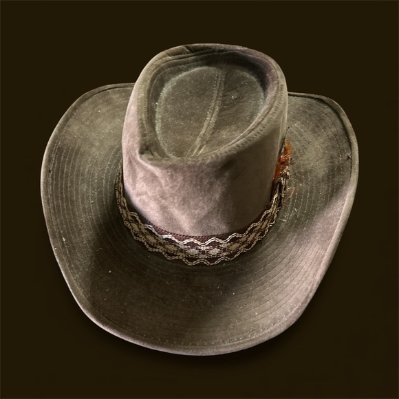 Tan and Brown Western Cowboy Hat W/ 70’s Decorative Distressed Band. - Picture 5 of 8